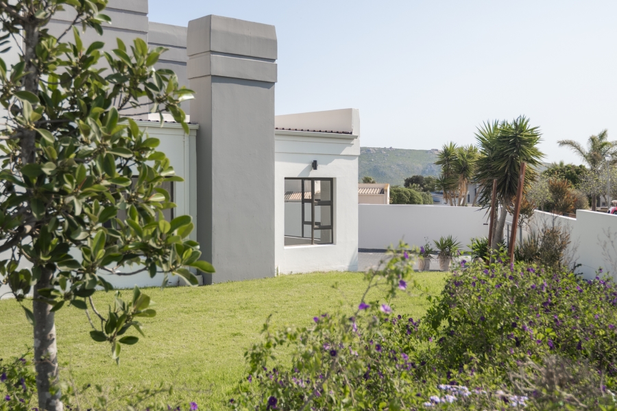 5 Bedroom Property for Sale in Myburgh Park Western Cape